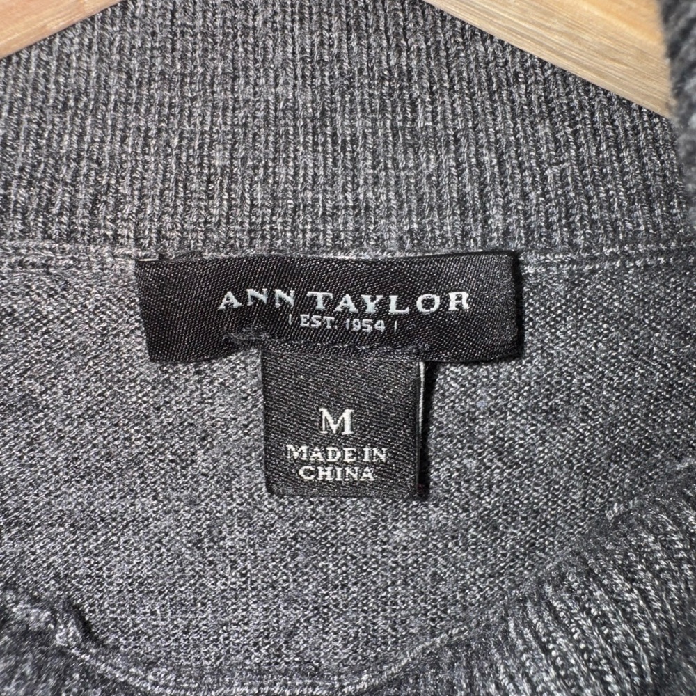 Women’s Medium Ann Taylor Mock Neck Grey Shirt - Picture 2 of 5